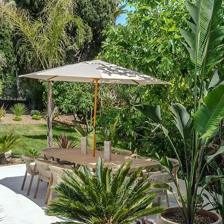 New Villa Parcdu * Cannes