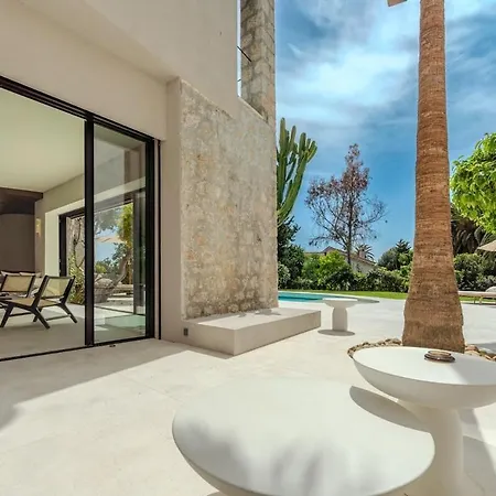 New Villa Parcdu * Cannes